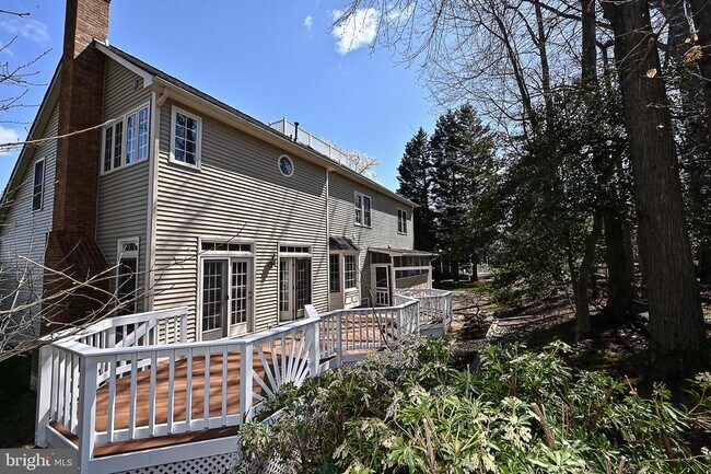 Building Photo - 9753 Bright Silk Dr