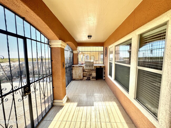 Building Photo - 5429 Pedro Lucero Dr