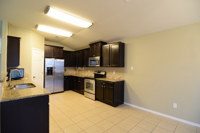 Building Photo - 6306 Creek Land Rd
