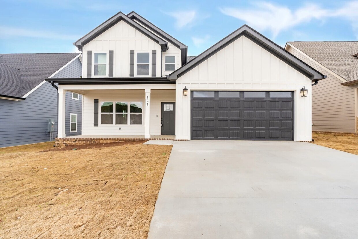 525 Willow Grv Ct, Ringgold, GA 30736 Room for Rent in Ringgold, GA