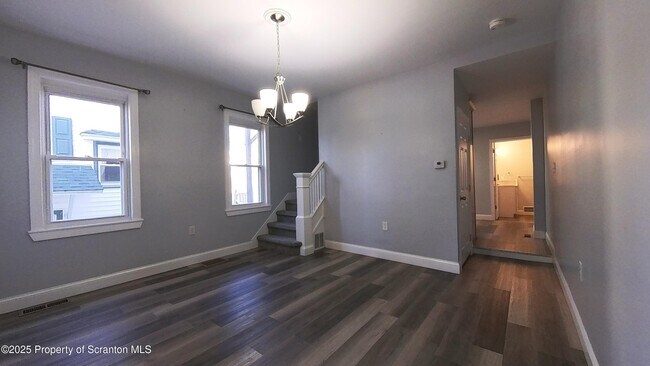 Foto del edificio - 2232 Comegys Ave