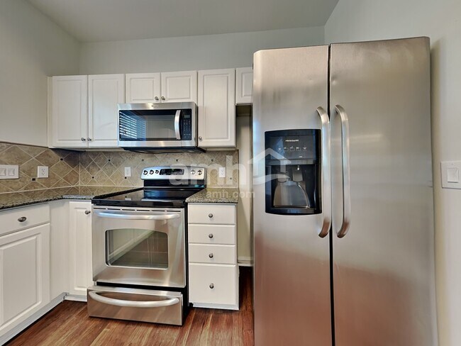 Foto del edificio - 6325 Elderslie Dr