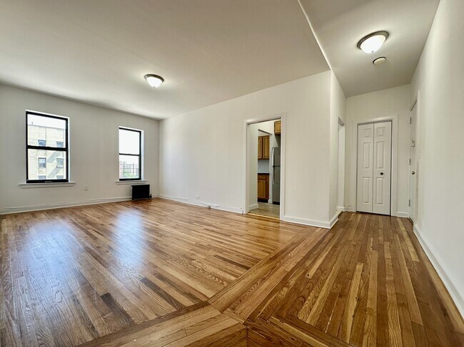 Foto del edificio - 590 Fort Washington Ave
