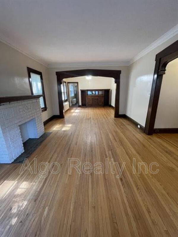 Building Photo - 1415 N Logan Ave