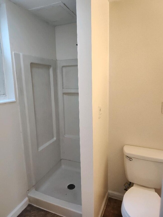 Building Photo - 1132 Bahama Dr