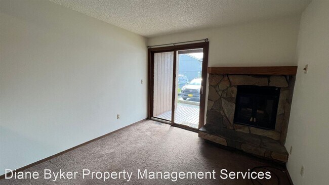 Building Photo - 1 br, 1 bath House - 2200 Minerva Way #B8
