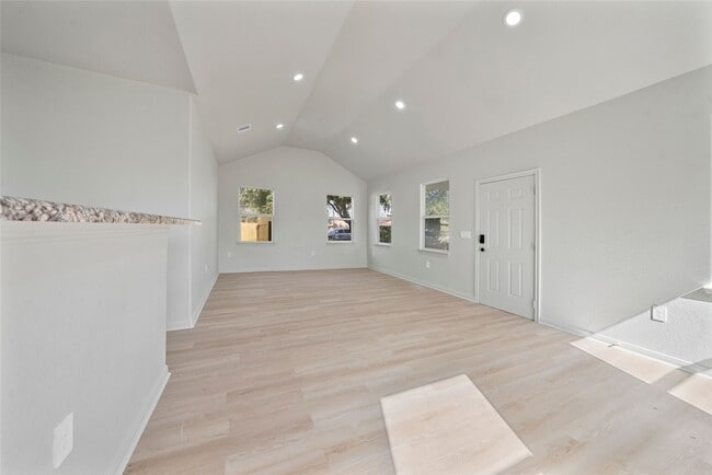 Building Photo - 4415 Castor St