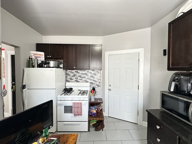Foto del edificio - 6349 N Magnolia Ave