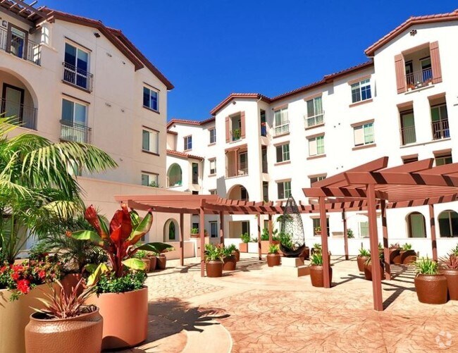360 Luxury Apartments Rentals San Diego, CA
