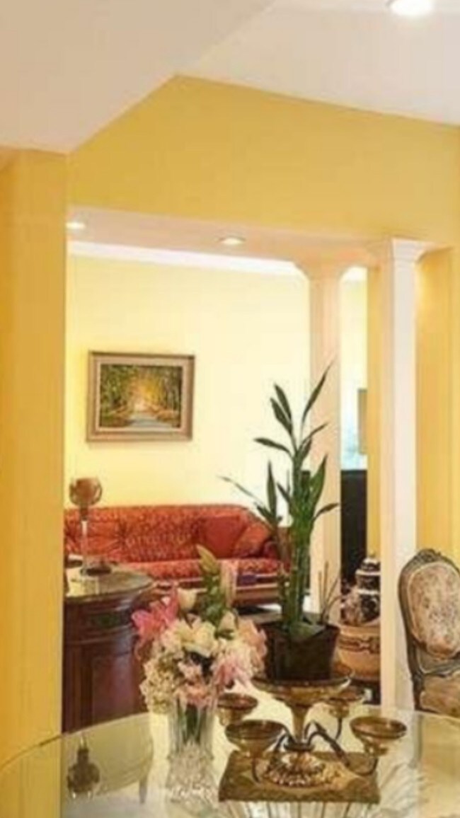 Building Photo - 1087 Acanto Pl