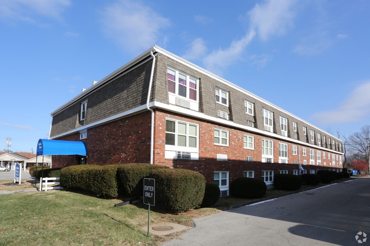 Malabu Manor Apartments 137145 Malabu Dr Lexington, KY