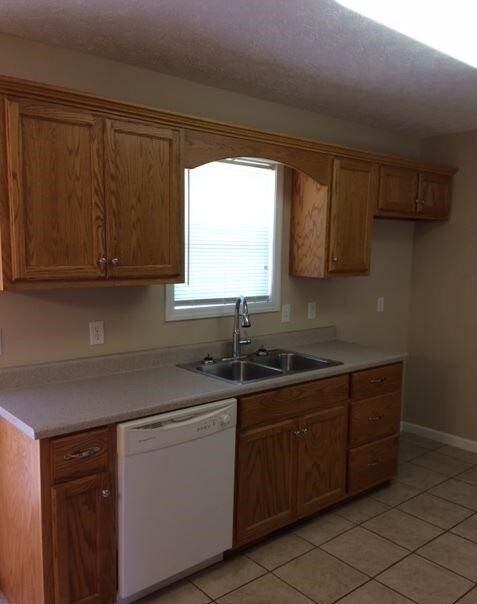 Building Photo - 155 Cunningham Dr