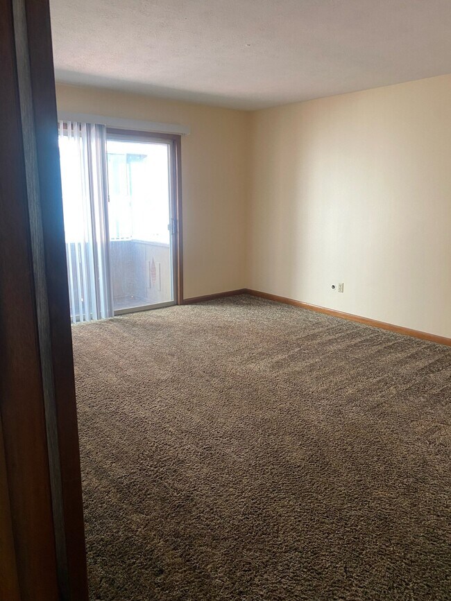 Foto del edificio - 1257 E Elm St