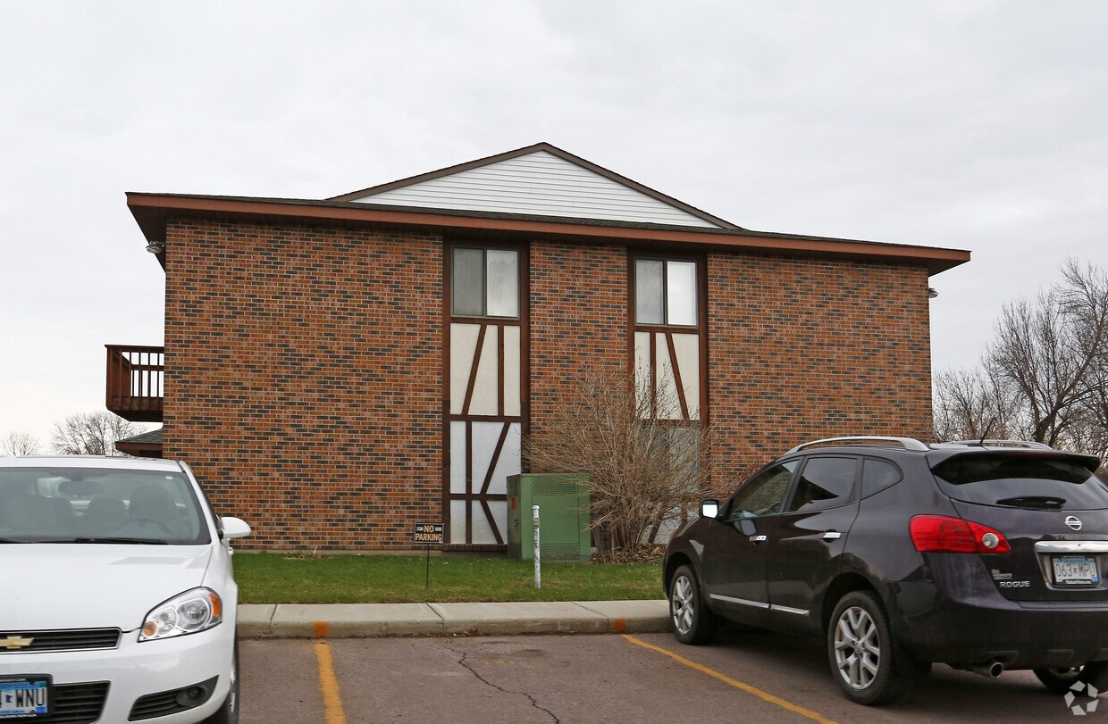 Building Photo - Westview Apartments