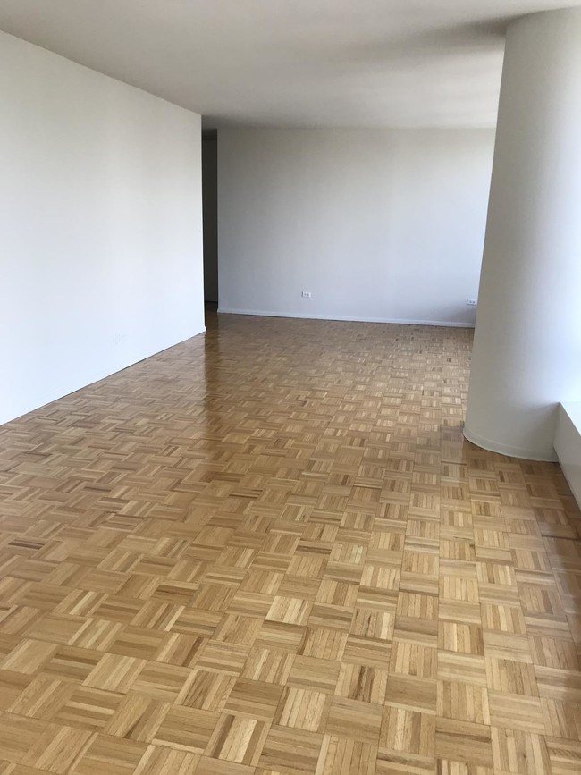 Building Photo - 525 East 72nd Street