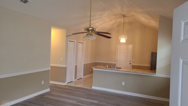 Foto del edificio - 342 Orchard Way