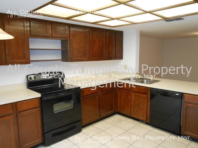 Building Photo - 7855 Niagara Ave