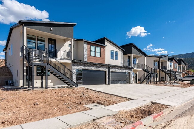 Building Photo - "Charming 2-Bed, 2-Bath Apartment in a brand new townhome at Lavista Hillside Charm in Cedar City...