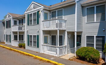 Pine Meadows Townhomes photo'