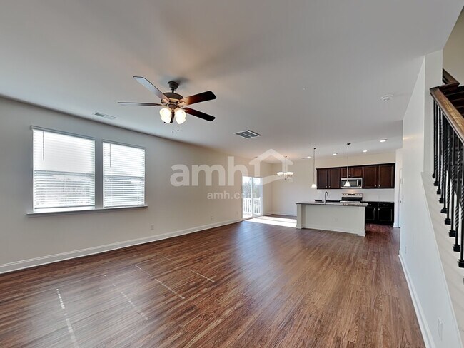 Foto del edificio - 185 Larragan Dr