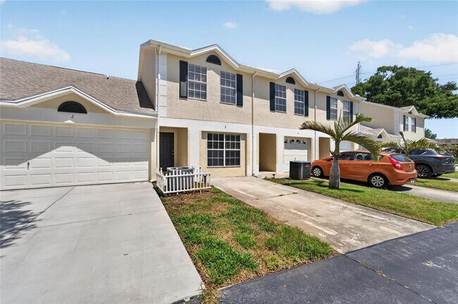 Foto del edificio - 658 Green Valley Rd