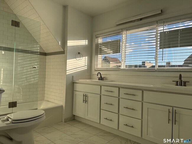 Foto del edificio - 87 Montoya Dr