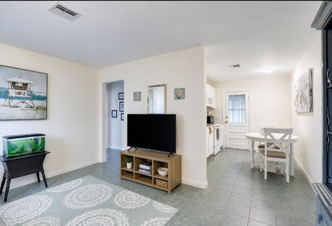Foto del edificio - 1675 Highland Ave