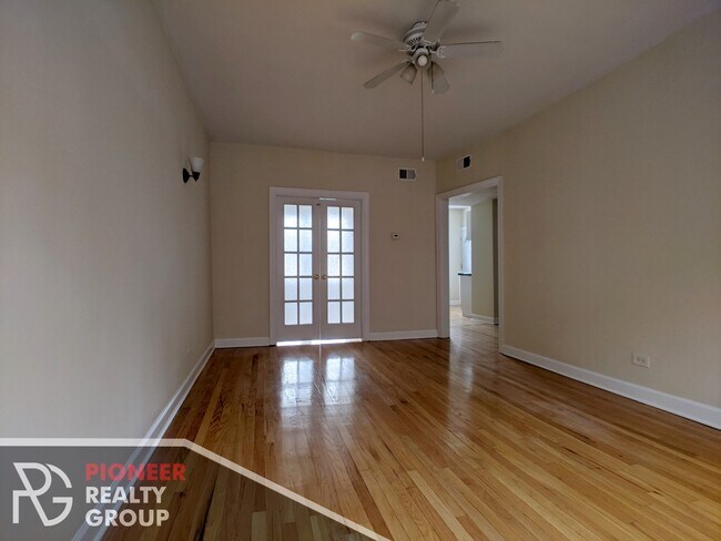 Foto del edificio - 555 W Aldine Ave