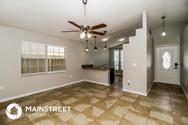 Building Photo - 181 Dovetail Ct