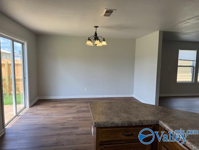 Building Photo - 15261 Tyler Mill Dr