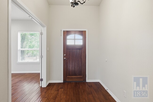 Building Photo - 15105 General Williamson Dr