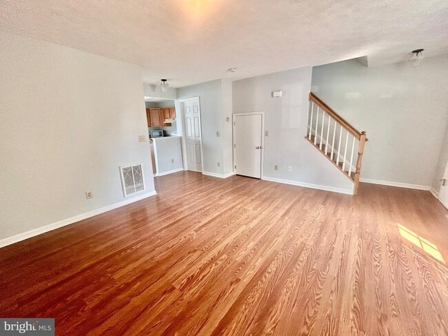 Building Photo - 127 Copperfield Ln