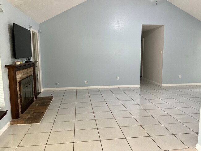 Building Photo - 13322 Canaan Bridge Dr
