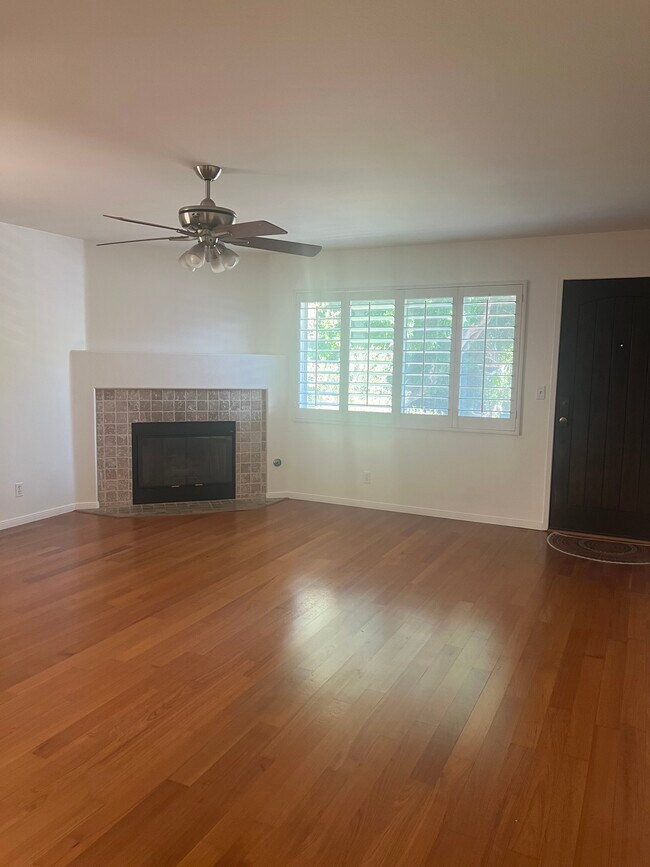 Foto del edificio - 10700 Bloomfield St
