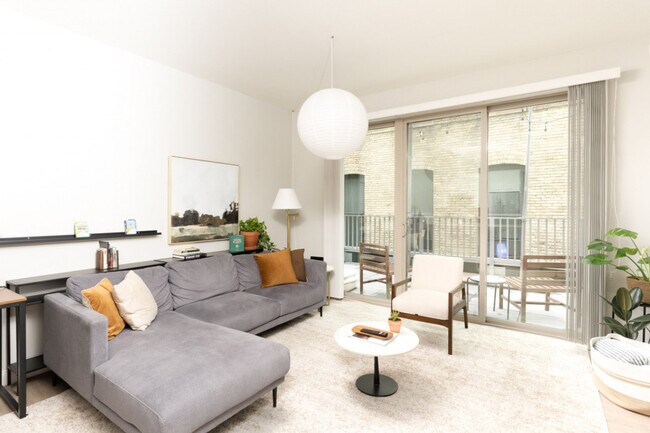 Foto del edificio - 211 W Mineral St