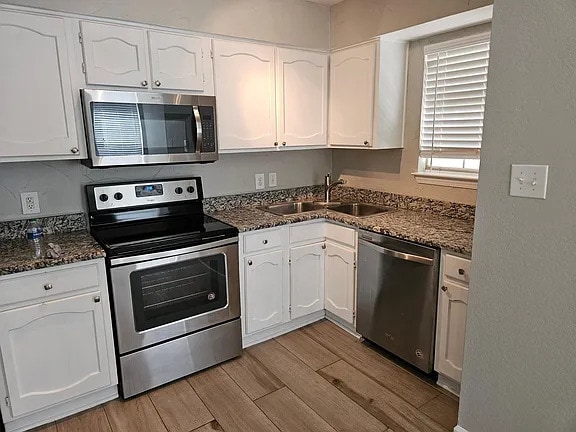 Building Photo - 1467 Meadowood Village Dr