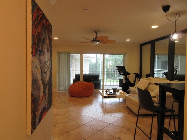 Foto del edificio - 2501 S Ocean Blvd