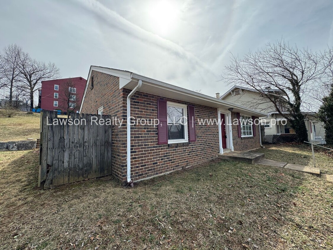 Foto principal - South Roanoke Three Bedroom