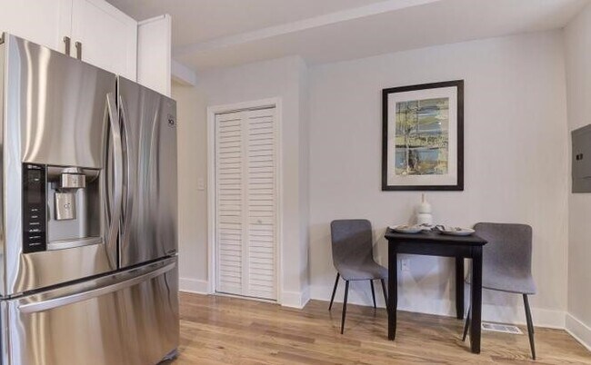 Foto del edificio - 1224 Holbrook St NE