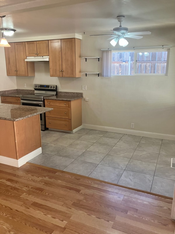 Building Photo - 2033 Donald Dr