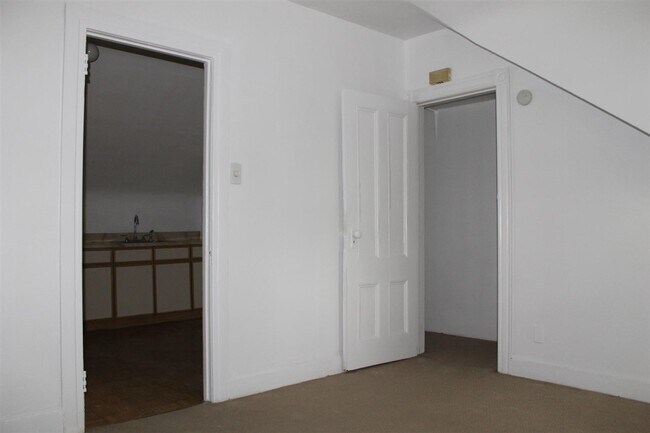 Foto del edificio - 54 Highwood Terrace