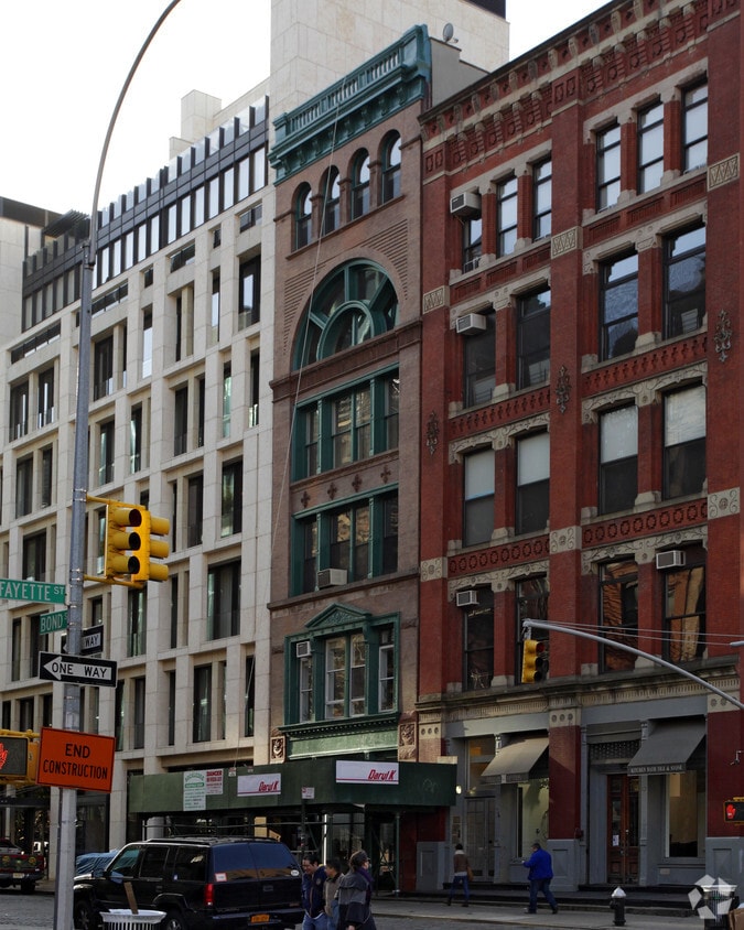 Building Photo - 21 Bond St