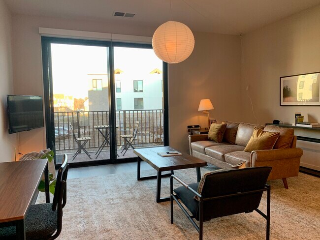 Foto del edificio - 8705 N 43rd St