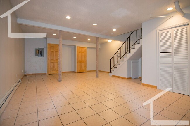 Foto del edificio - Top-notch and elegant apartment