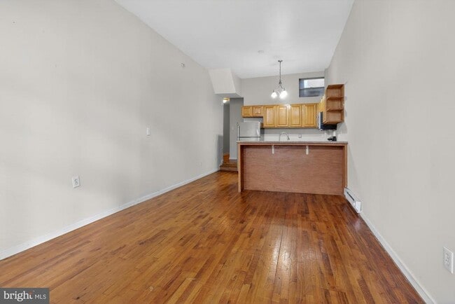 Foto del edificio - 339 W Girard Ave