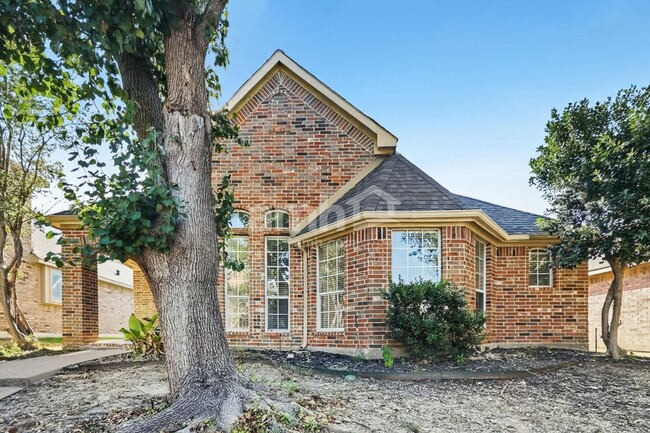 Building Photo - 6308 Fall River Dr