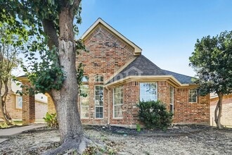 Building Photo - 6308 Fall River Dr