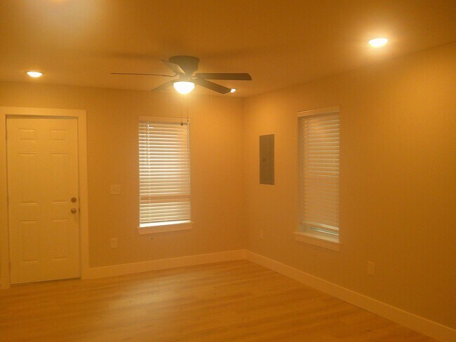 Foto del edificio - Fully Remodeled 2 Bed 1 Bath House