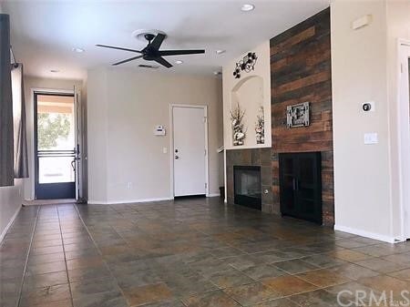 Building Photo - 5638 Mapleview Dr