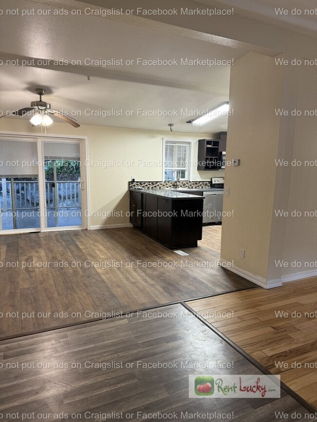 Foto del edificio - Updated 3-Bedroom Home with Detached 2-Car Garage on 1.65 Acres in Duvall!